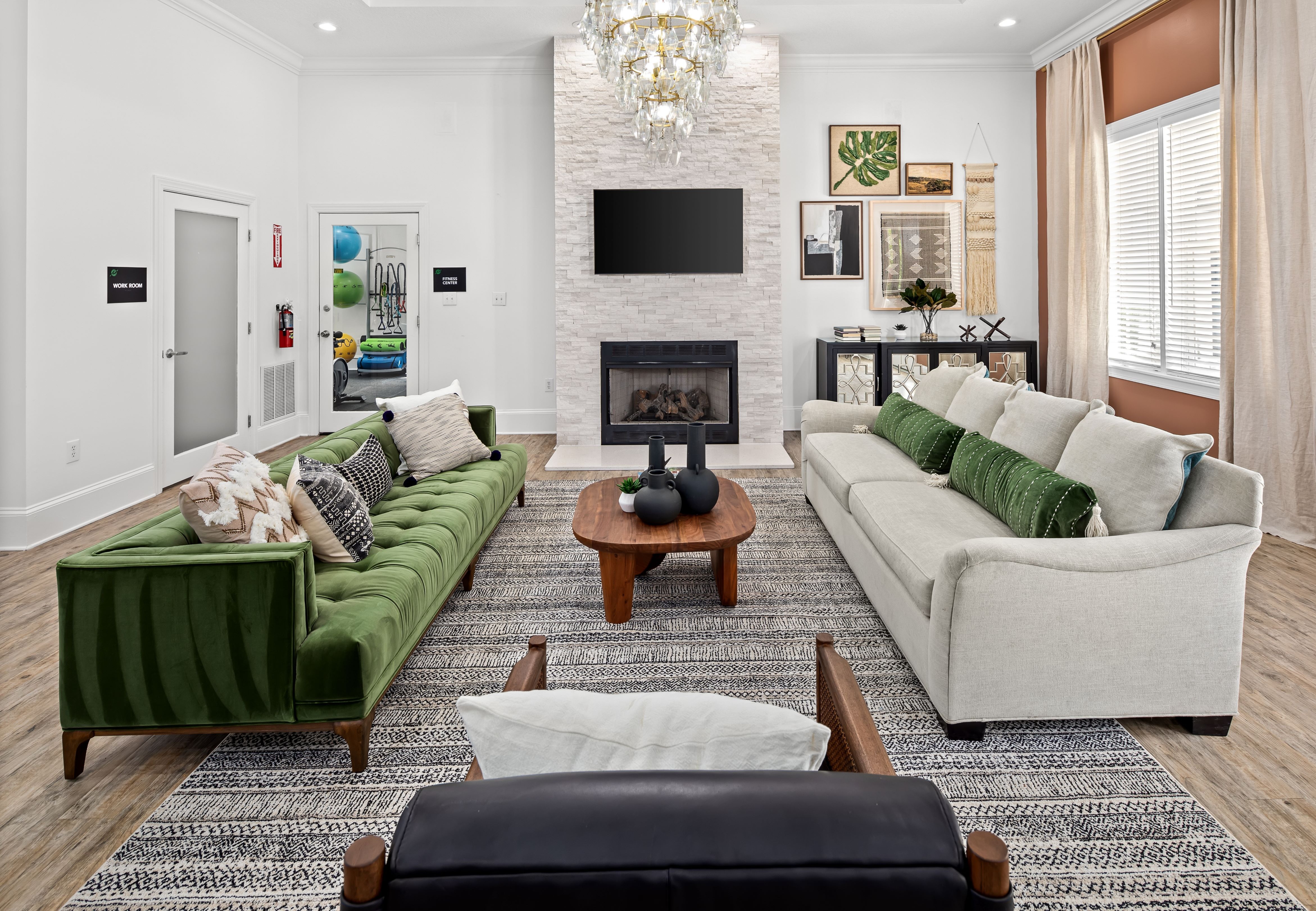 8010 Woodsedge Dr, Charlotte, North Carolina 28216 Additional Image #8