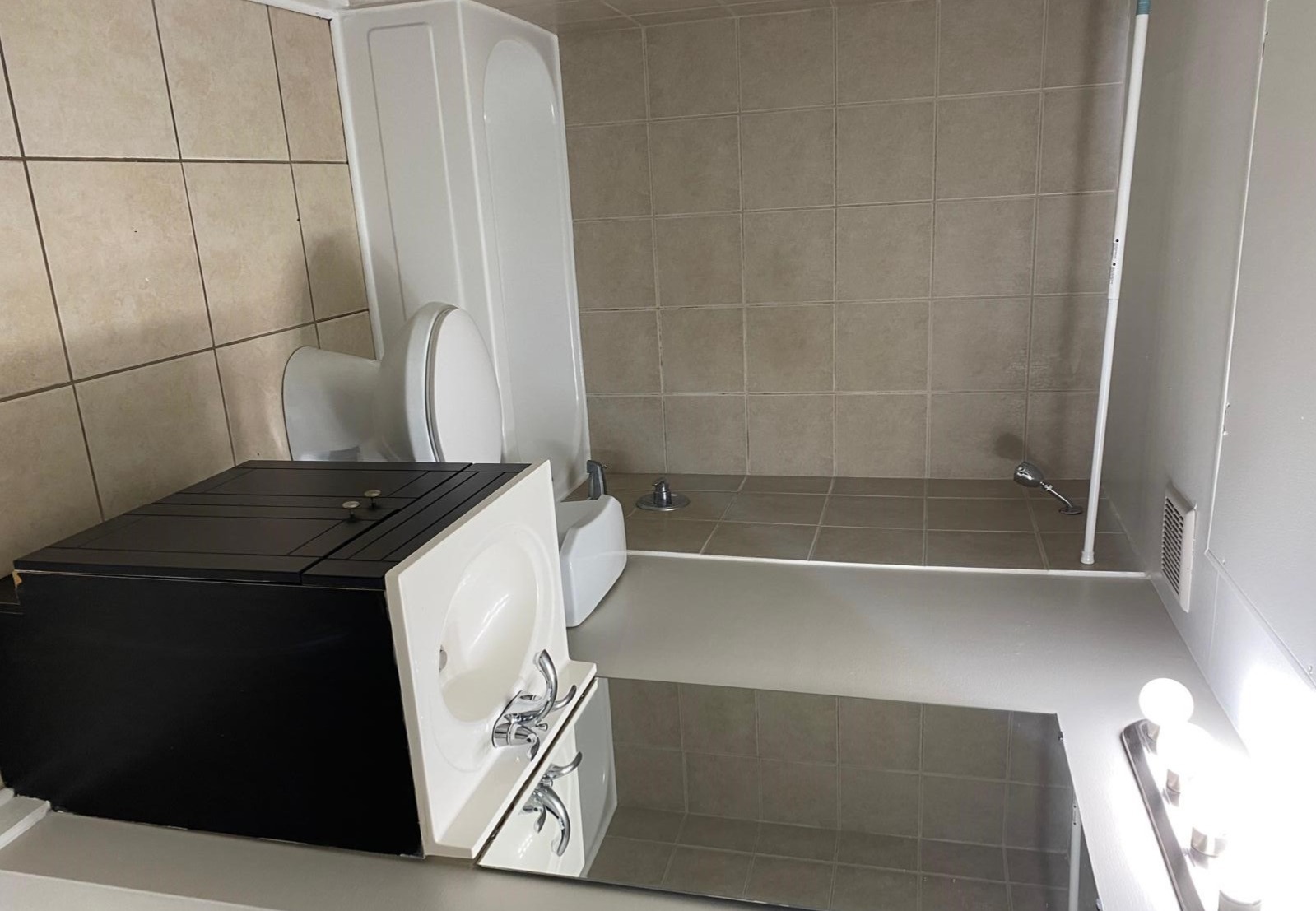 740 N Wendover Rd 740 N Wendover Rd, Charlotte, North Carolina 28211 Additional Image #8