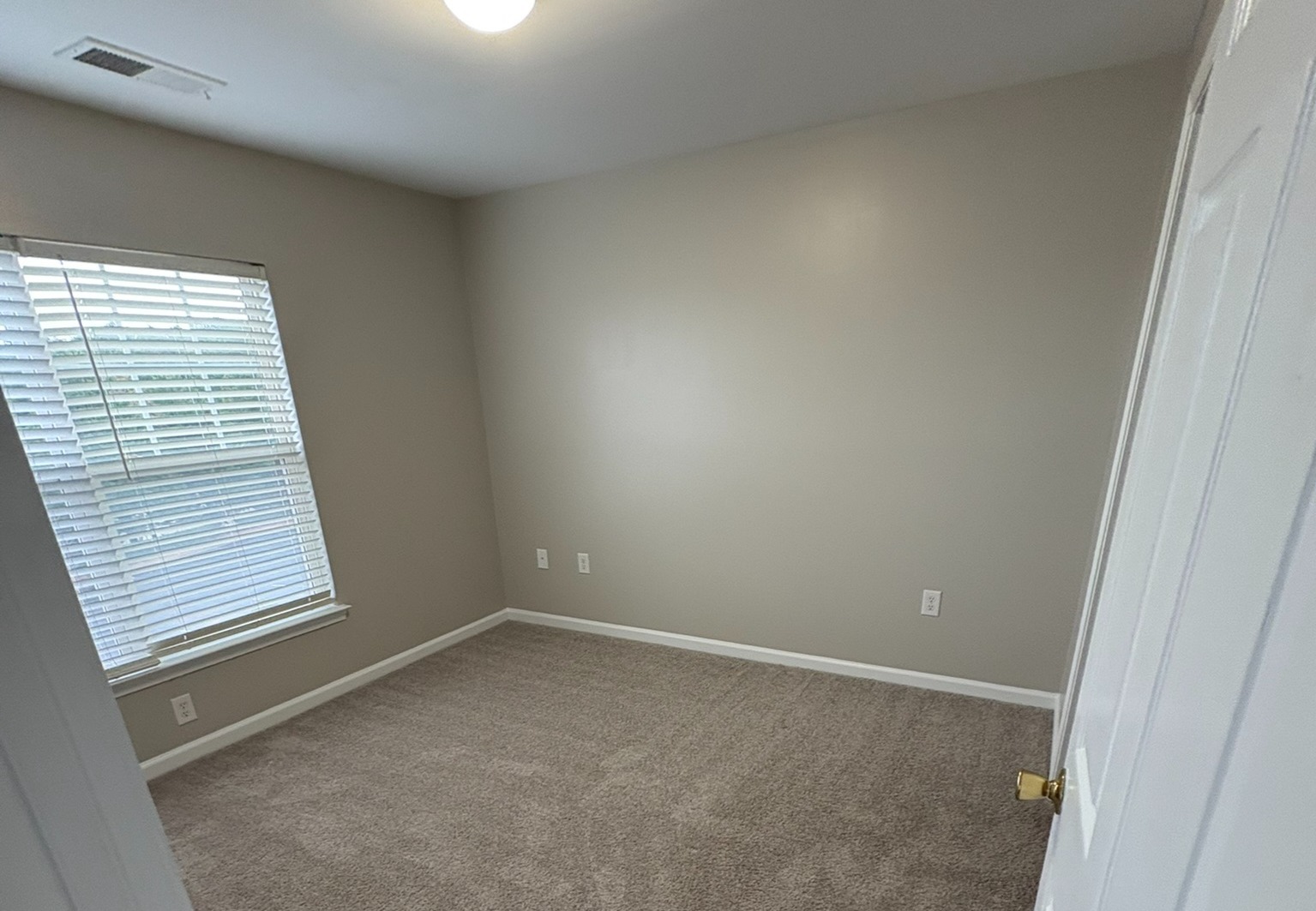 7609 Kings Ridge Dr, Charlotte, North Carolina 28217 Additional Image #9