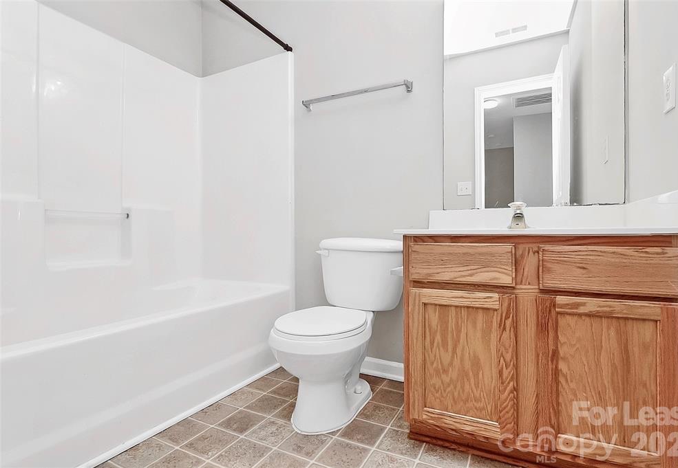 2138 Winthrop Chase Dr, Charlotte, North Carolina 28212 Additional Image #9