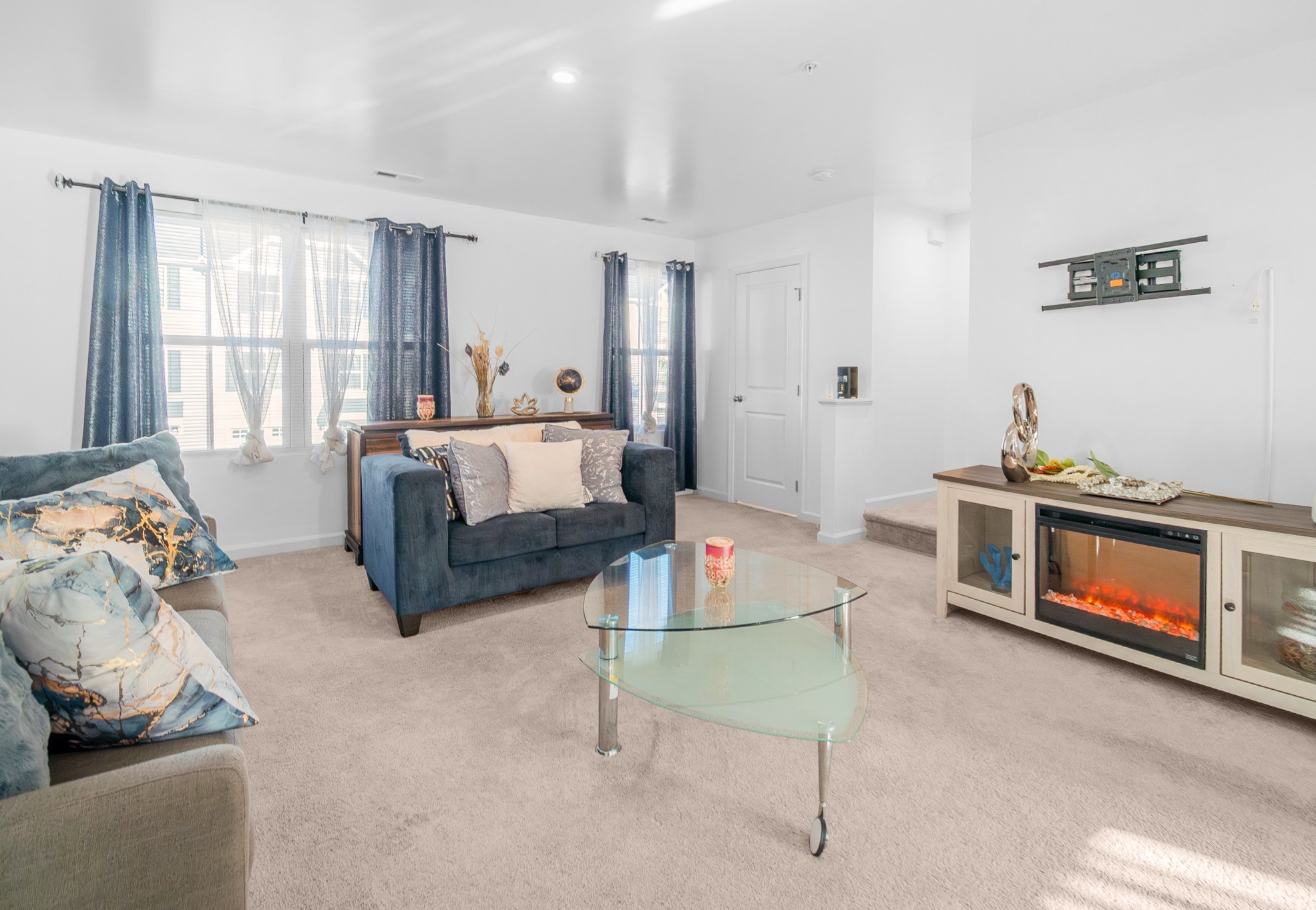 2715 Sydney Overlook Ln, Charlotte, North Carolina 28269 Additional Image #3