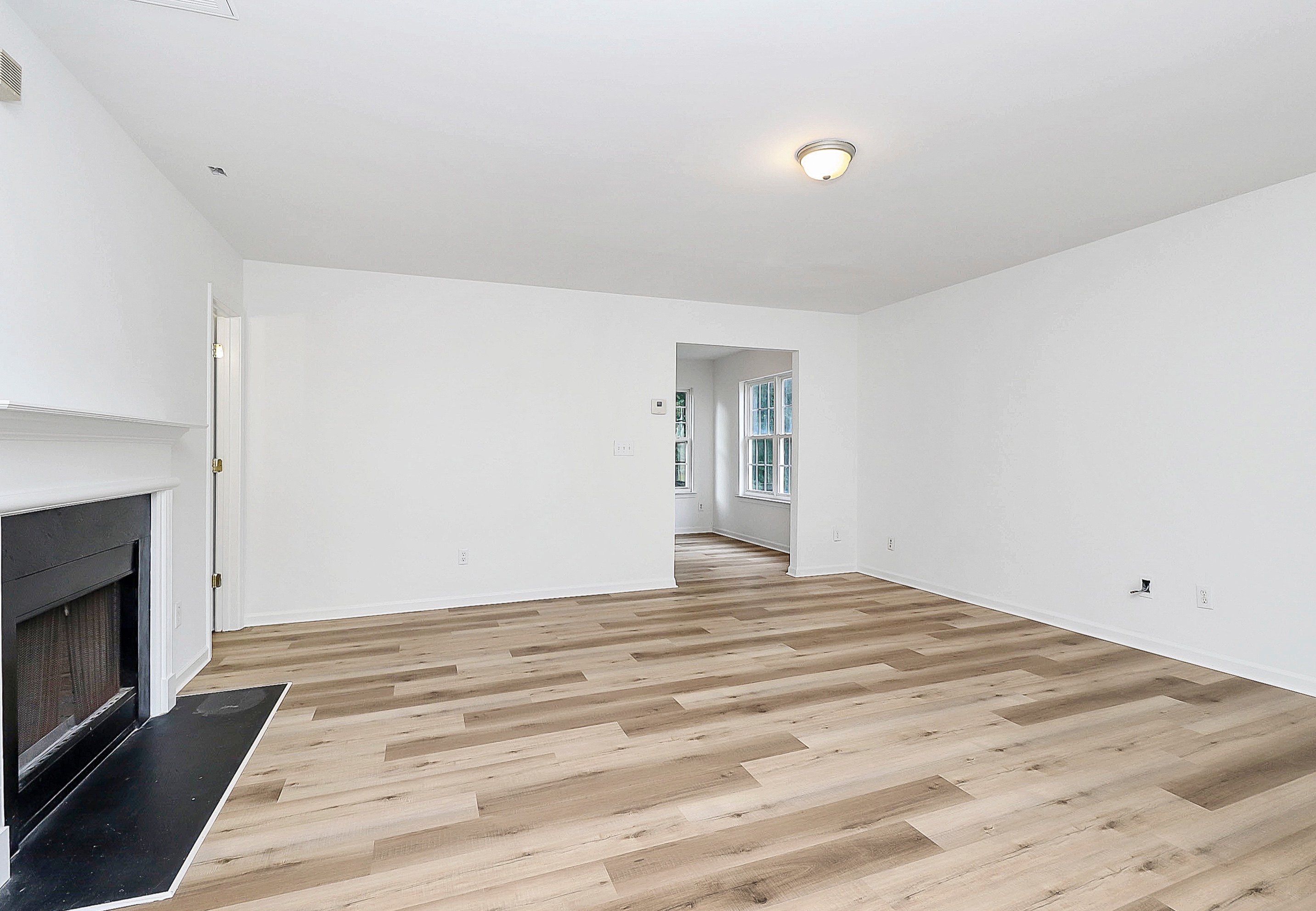 1215 McAllister Dr, Charlotte, North Carolina 28216 Additional Image #1