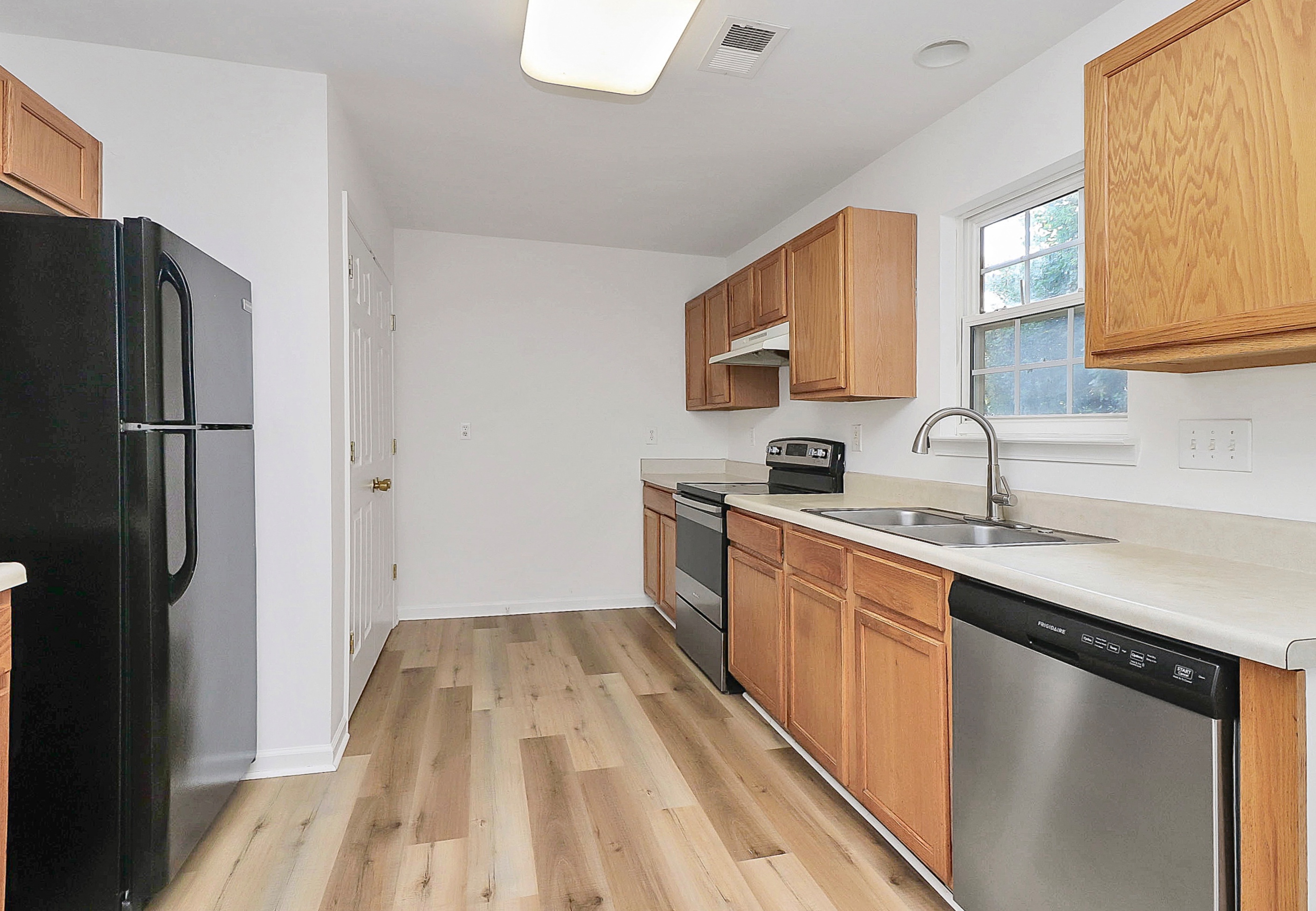 1215 McAllister Dr, Charlotte, North Carolina 28216 Additional Image #4