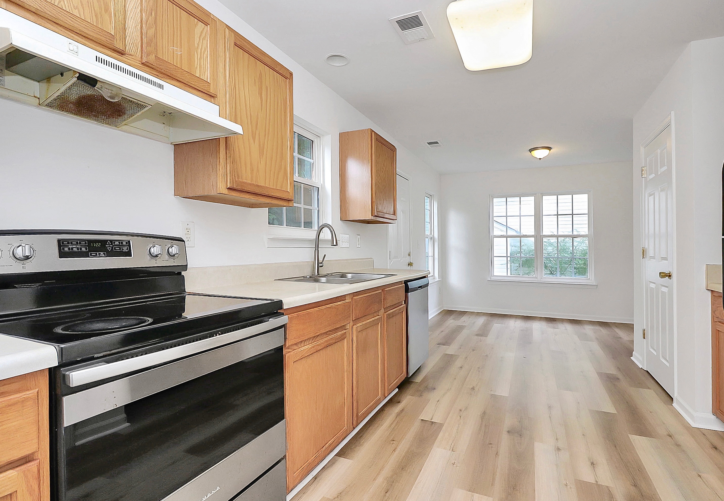 1215 McAllister Dr, Charlotte, North Carolina 28216 Additional Image #5