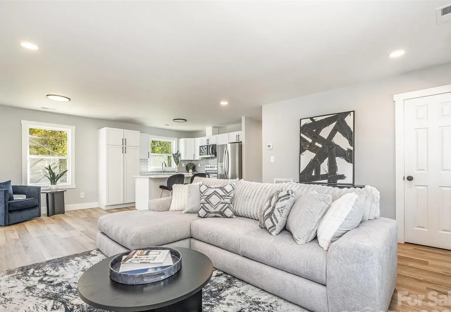 3208 Clearview Dr, Charlotte, North Carolina 28216 Additional Image #2