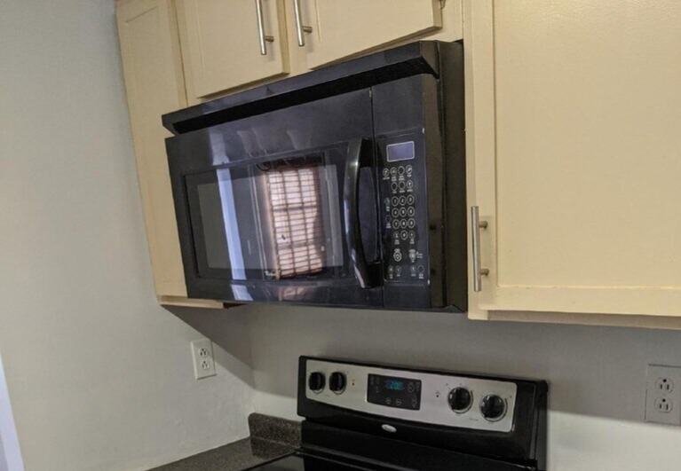 8236 KNIGHTSBRIDGE RD, CHARLOTTE, North Carolina 07203 Additional Image #3