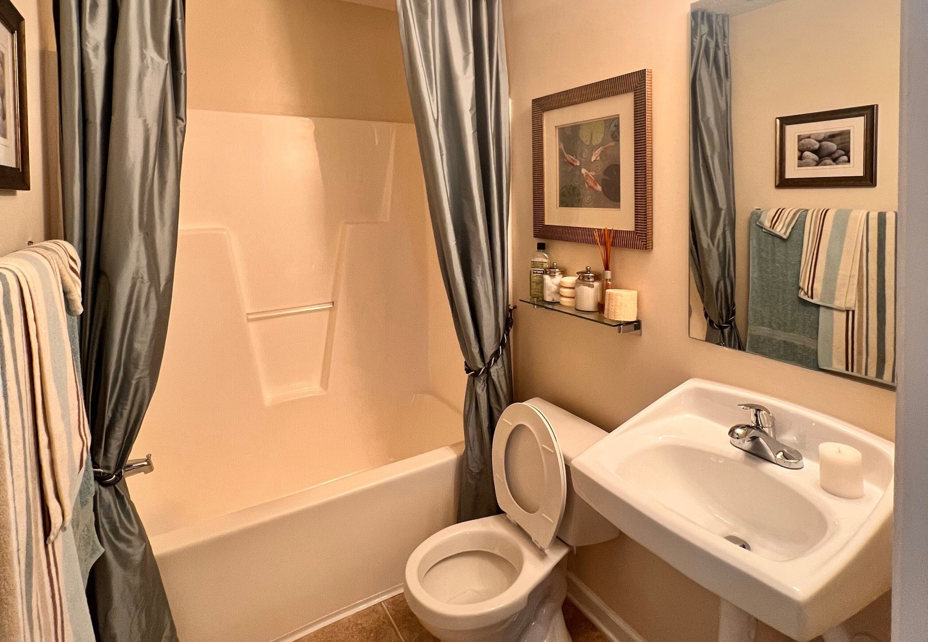 3515 Laurel Mill Dr, Charlotte, North Carolina 28262 Additional Image #2