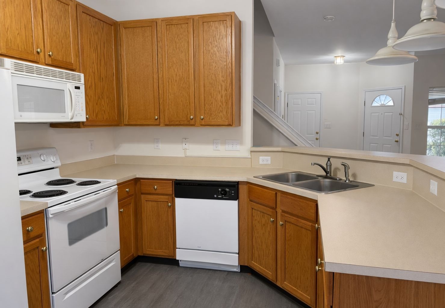 8444 Carolina Lily Ln, Charlotte, North Carolina 28262 Additional Image #5