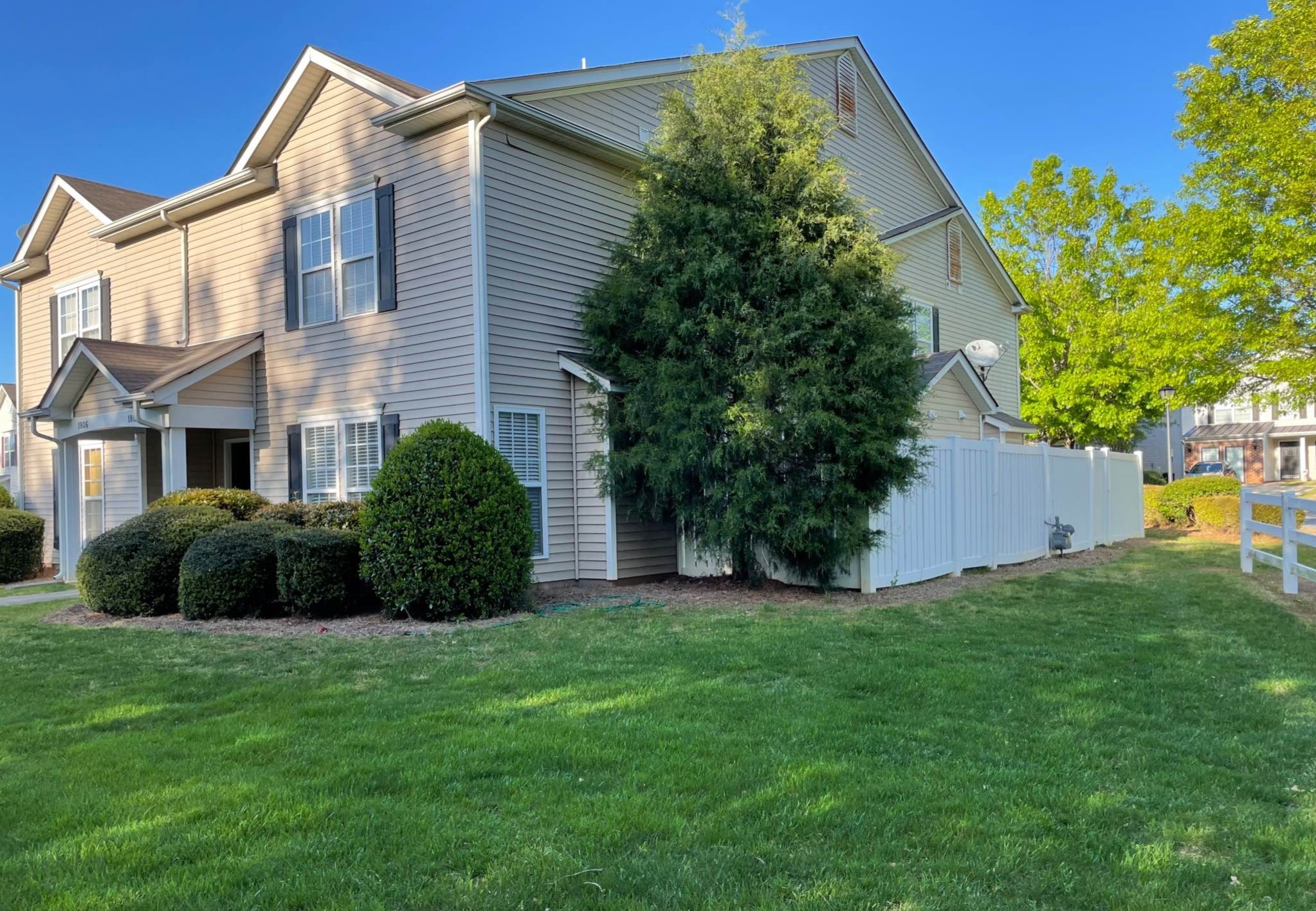 1804 Butterfly Ln, Charlotte, North Carolina 28269 Additional Image #1