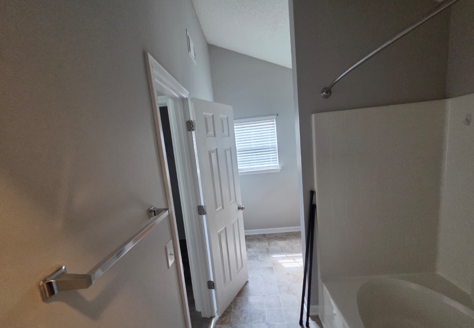 2708 Rozzelles Landing Dr, Charlotte, North Carolina 28214 Additional Image #8