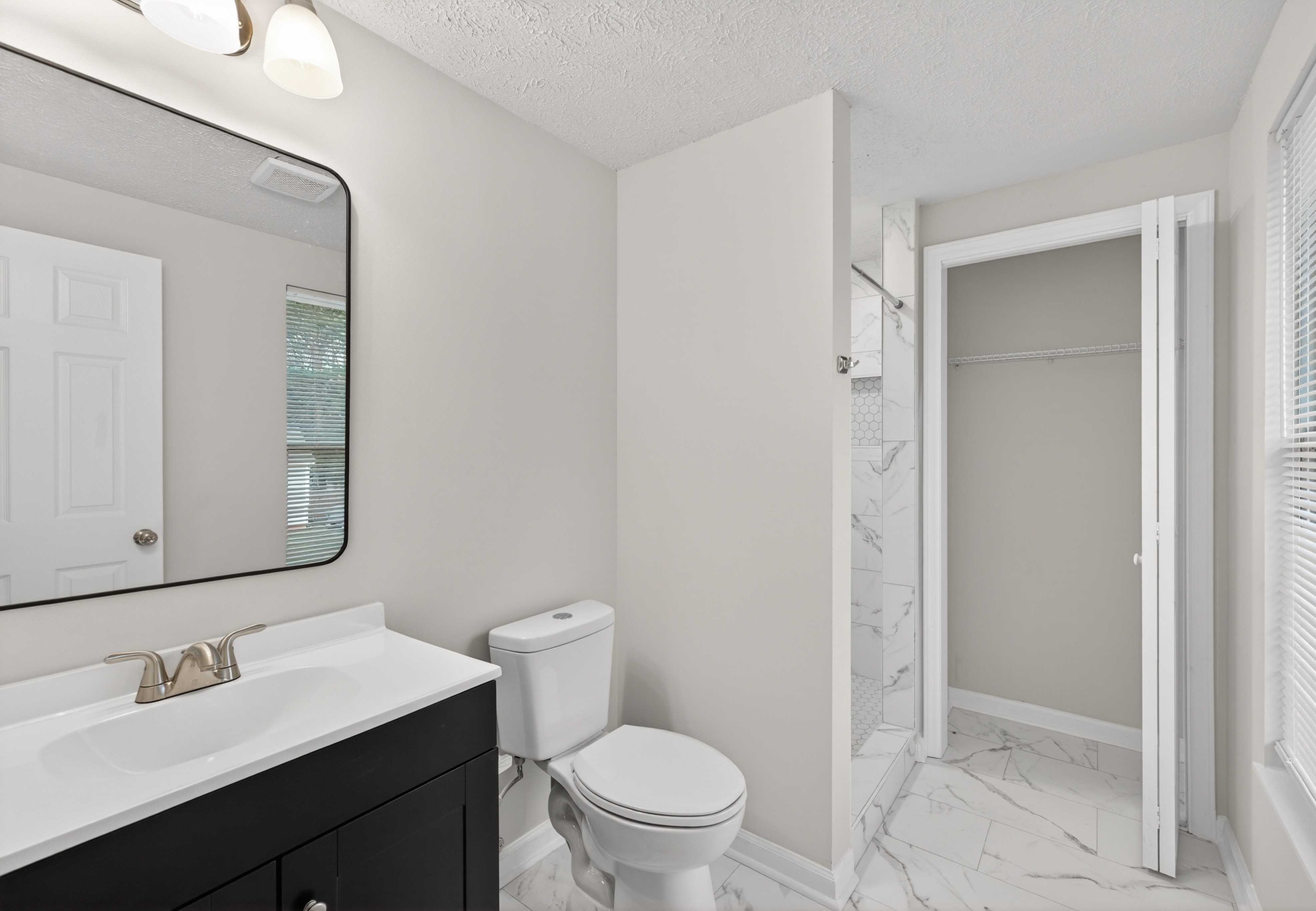 7321 Glenmont Dr, Charlotte, North Carolina 28227 Additional Image #8