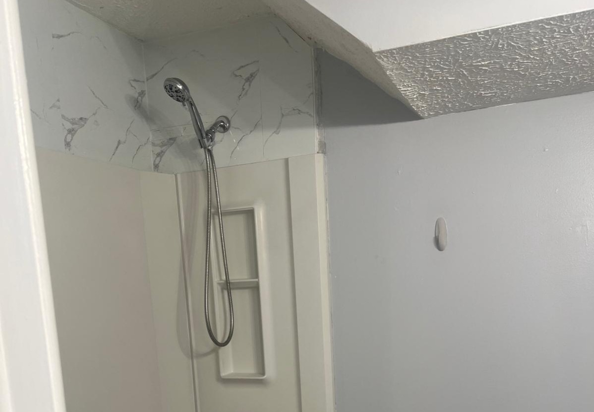 9445 Lexington Cir, Charlotte, North Carolina 28213 Additional Image #3