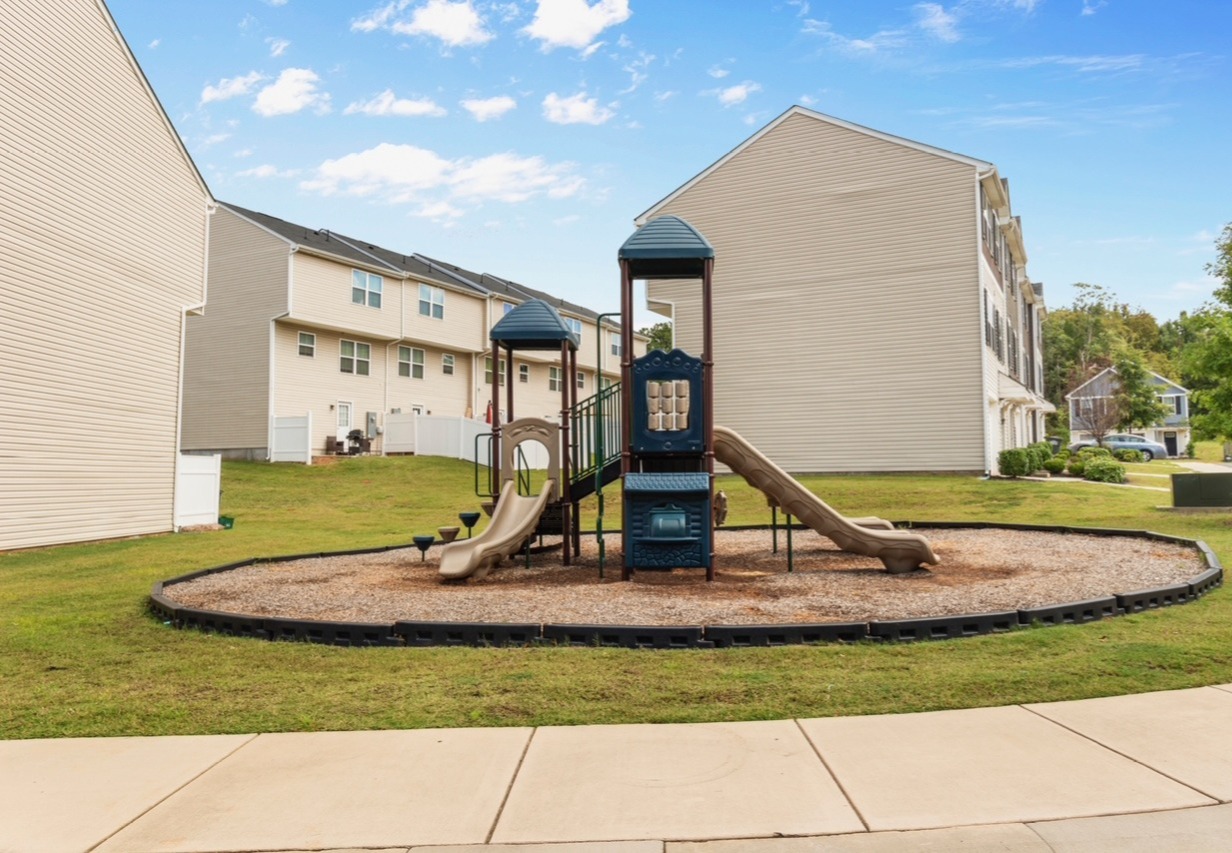 6332 Cutwater Cir, Charlotte, North Carolina 28269 Additional Image #11