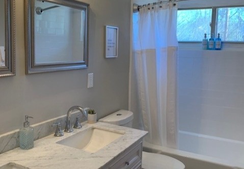 2415 Carrington Ct, Charlotte, North Carolina 28208 Additional Image #6