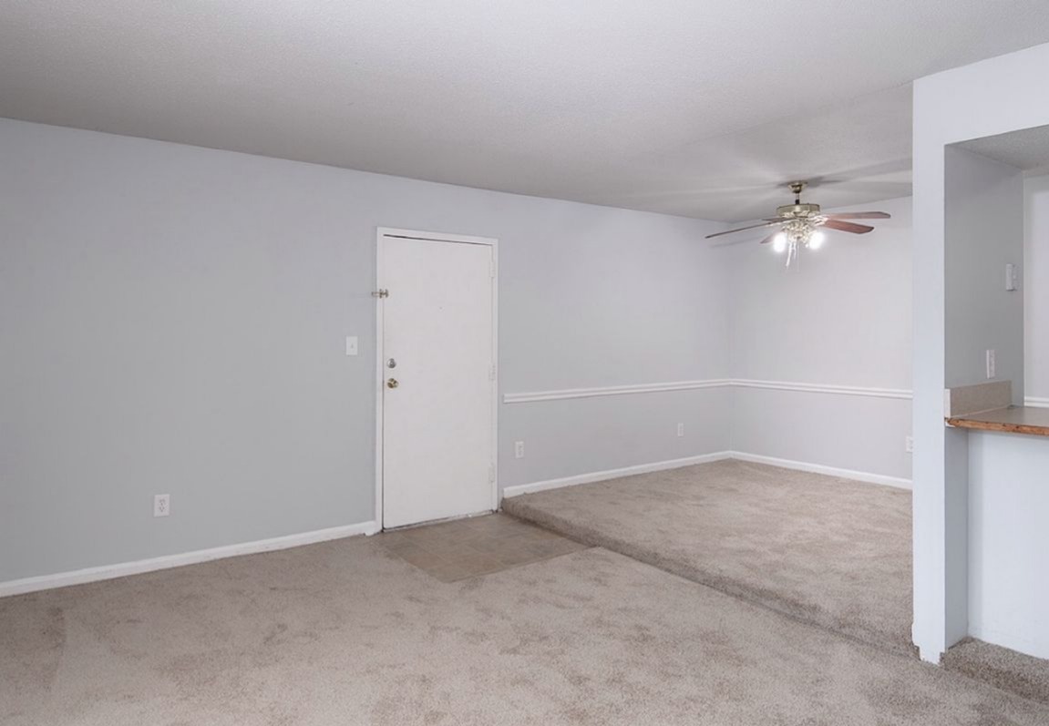 825 Farmhurst Dr, Charlotte, North Carolina 28217 Additional Image #2