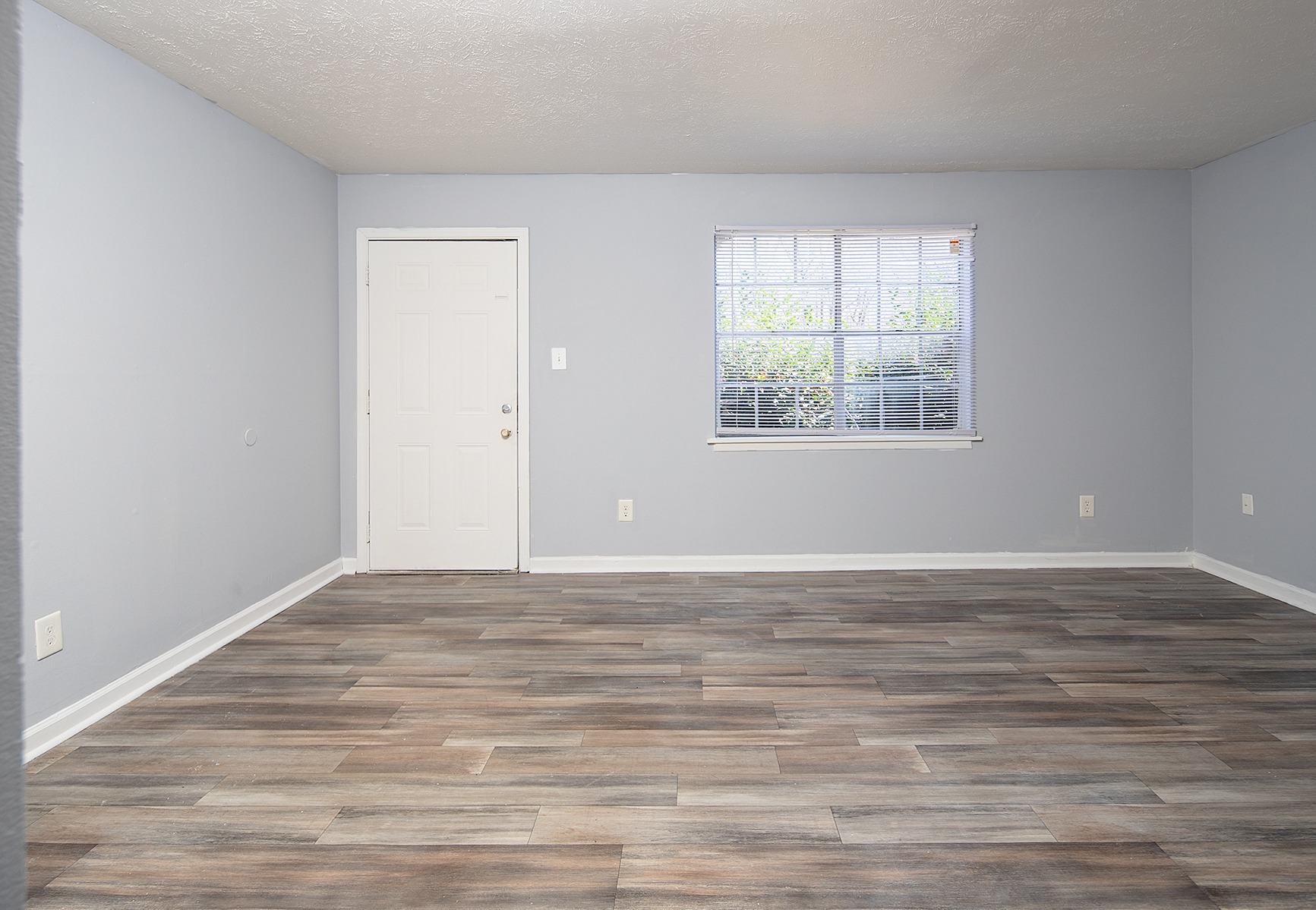 1307 Springmont Ln, Charlotte, North Carolina 28208 Additional Image #1